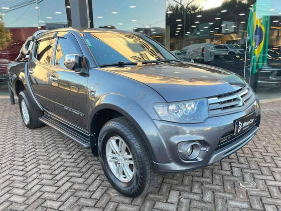 MITSUBISHI L200 TRITON 3.2 HPE 4X4 CD 16V TURBO INTERCOOLER DIESEL 4P MANUAL